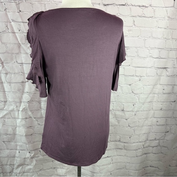 NWT Annabelle boutique ruffle detail Cold shoulder top feminine minimalist Plum - Picture 4 of 11